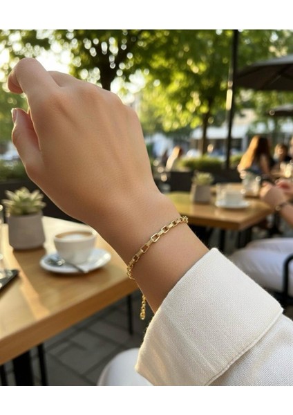 Şık Kadın Bileklik Zarif ve Modern Tasarım fiyatları