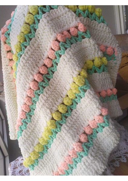 Yaz Bahçesi Laleli Kadife Bebek Battaniyesi