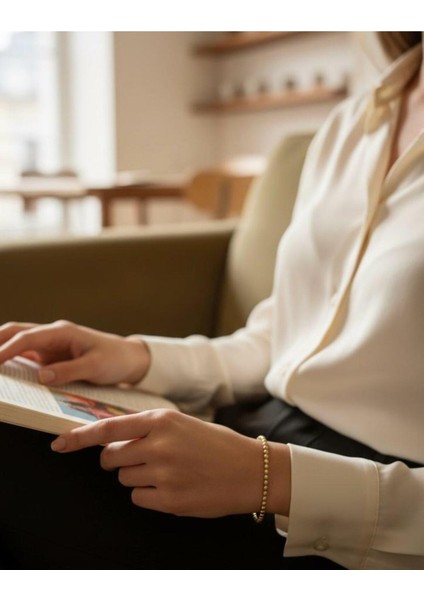 Şık Kadın Bileklik Top Model Zarif ve Modern Tasarım fiyatları