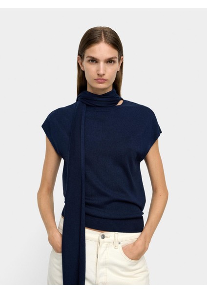 Boyun Bağlı Örme Yelek fiyatları