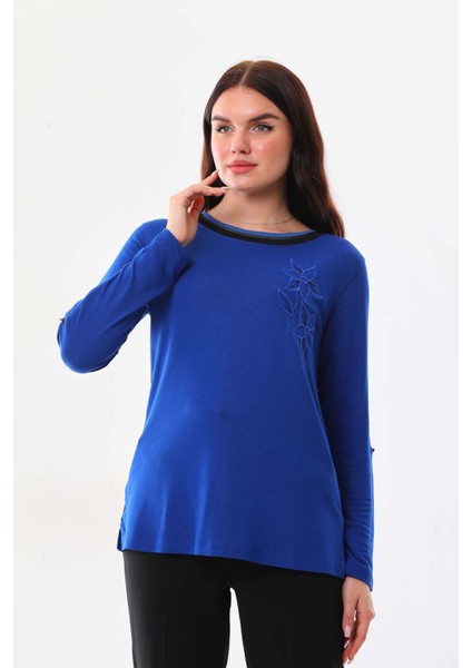 Kadın Çiçek Işlemeli Yaka Detaylı Bluz 23557 Saks modelleri