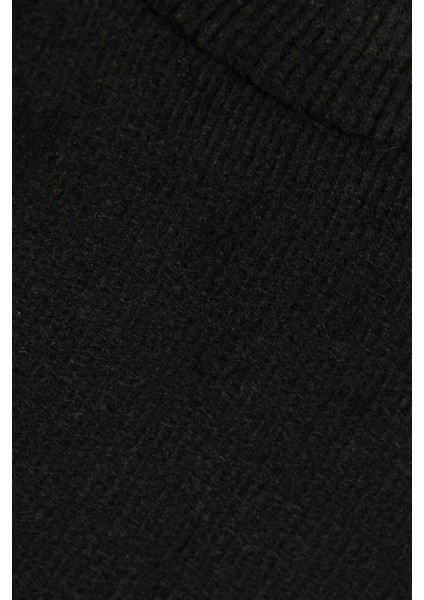 Erkek Yarım Boğazlı Triko Kazak fırsatları