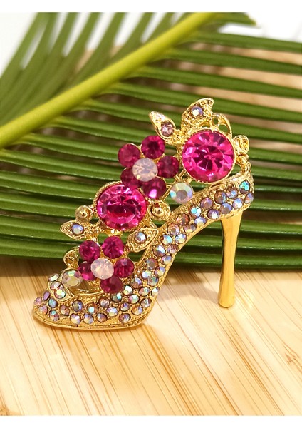 Taşli Topuklu Ayakkabı Figürlü Broş fiyatları