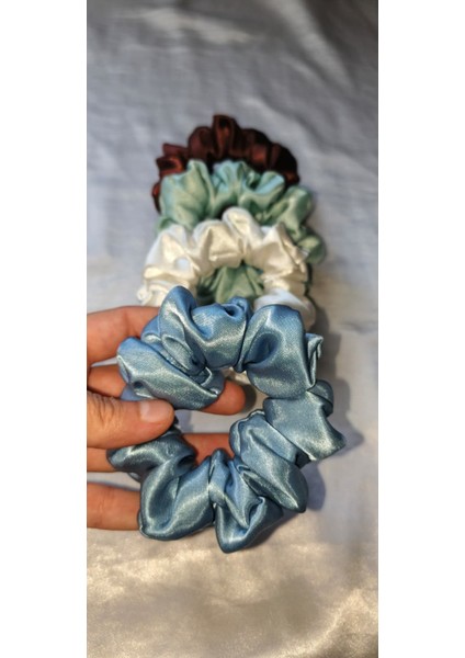 4’lü Saten Scrunchie Toka Seti – Beyaz, Açık Mavi, Su Yeşili, Kahverengi | Saç Lastiği ve Saç Aksesuarı fiyatları