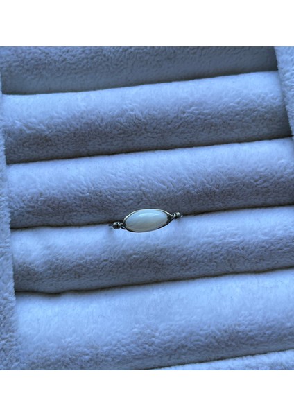 Arpa Sedef Taşı Gümüş Renk Ayarlanabilir Tel Yüzük fiyatları