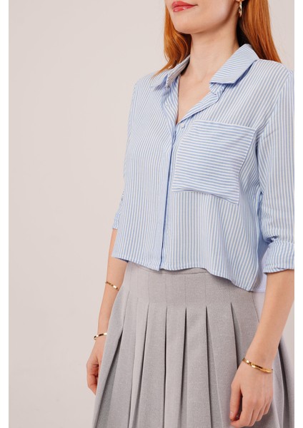 Tek Cep Çizgili Mavi Kısa Gömlek fırsatları
