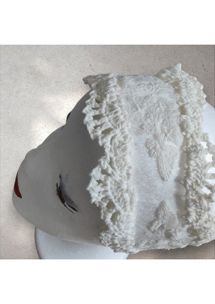 El Örgüsü Motifli Vintage Beyaz Güpür Bandana | Handmade Şıklık fiyatları