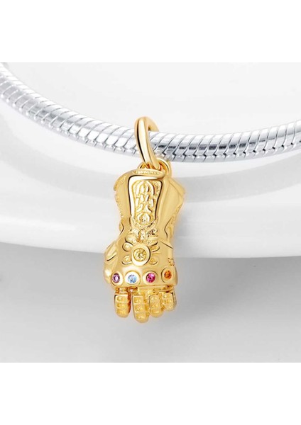 Sonsuz Altın Yumruk Charm modelleri