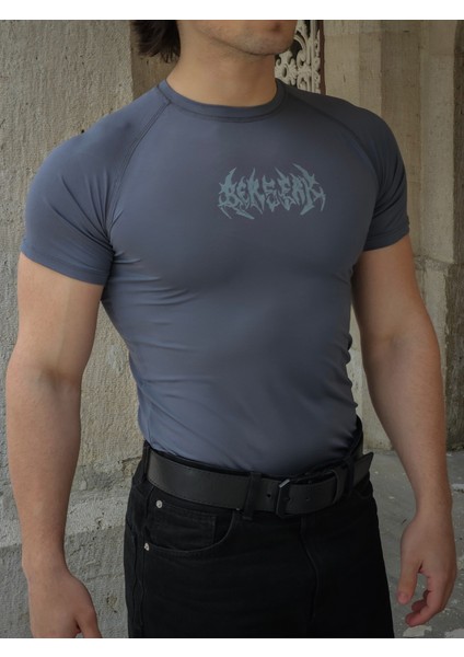 Berserk - Compression Nefes Alan Ultra Esnek Yapı Fitness T-Shirt (Füme)