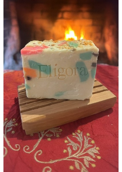 El Yapımı Doğal Mozaik Sabun
