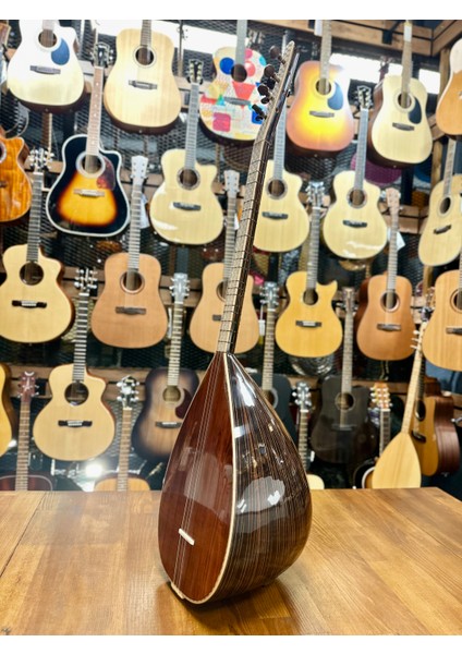 Kısa Sap Üst Seri Tam Profesyonel Ekolayzerli Pelesenk Bağlama 41 Tekne