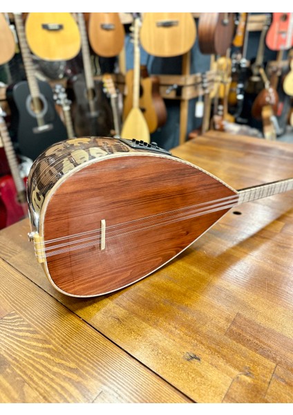 Kısa Sap Üst Seri Tam Profesyonel Ekolayzerli Pelesenk Bağlama 41 Tekne