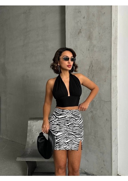 Tek Yırtmaçlı Zebra Desenli Deri Etek Beyazsiyah W24475-S fırsatları