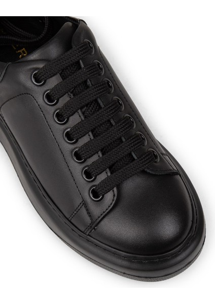 Kadın Hakiki Deri Siyah Spor Ayakkabı - 01991ZSYHP03 indirimleri