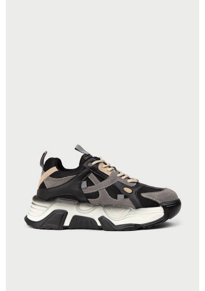 Kadın Siyah Sneaker Ayakkabı - 25371ZSYHC01