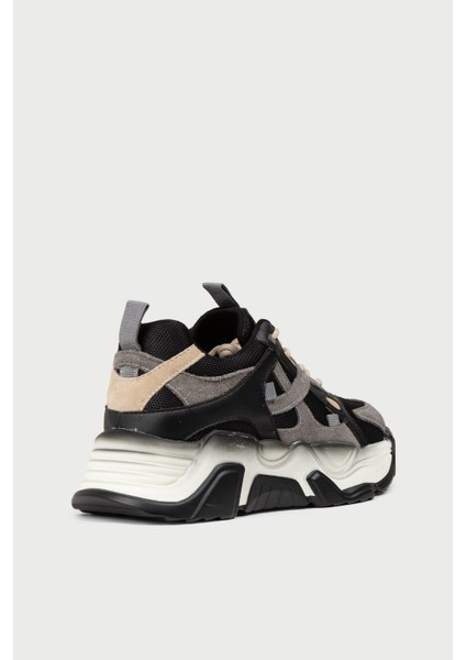 Kadın Siyah Sneaker Ayakkabı - 25371ZSYHC01 fiyatları
