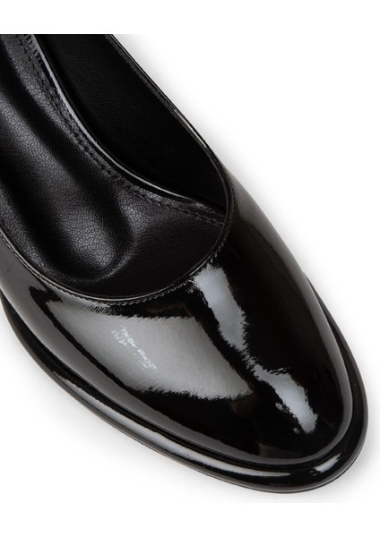 Kadın Rugan Siyah Günlük Topuklu Ayakkabı - K0103ZSYHC03 fırsatları