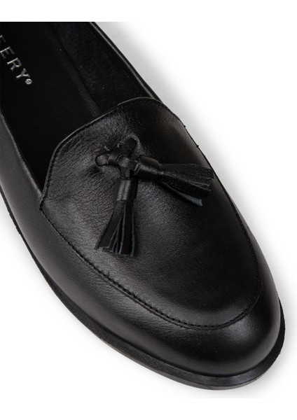 Kadın Siyah Hakiki Deri Püsküllü Loafer - R2504ZSYHC01 indirimleri