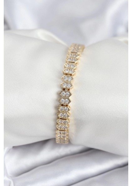 Pirinç Vıp Seri Gold Renk Zirkon Taşlı Kadın Bileklik - TJ-BB7920