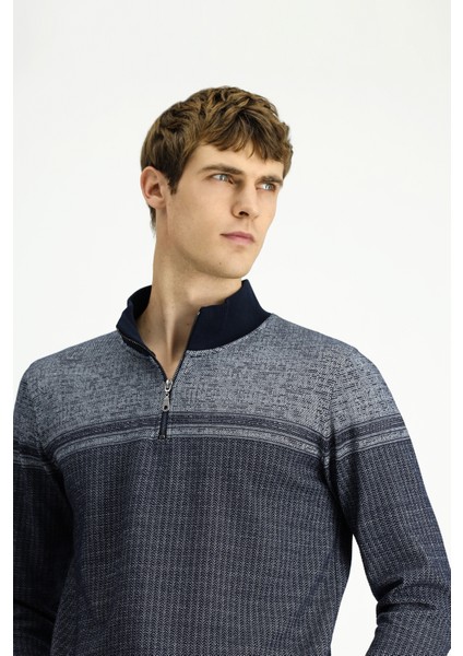 Yarım Balıkçı Yaka Yaka Regular Fit Desenli Fermuarlı Pamuklu Sweatshirt