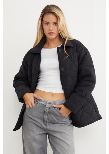 Su Yolu Desenli Oversize Düğmeli Mont