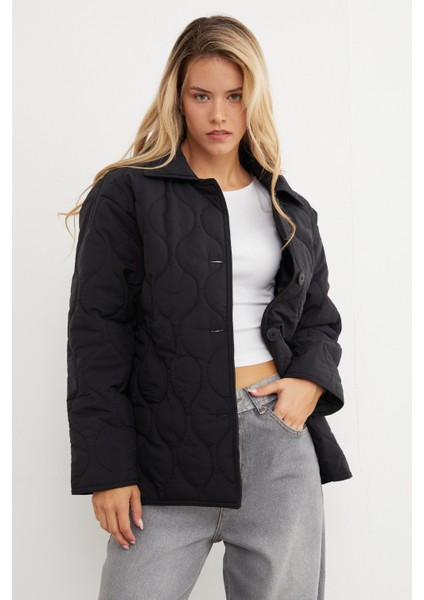 Su Yolu Desenli Oversize Düğmeli Mont