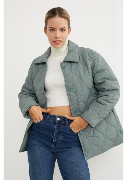 Su Yolu Desenli Oversize Düğmeli Mont fiyatları