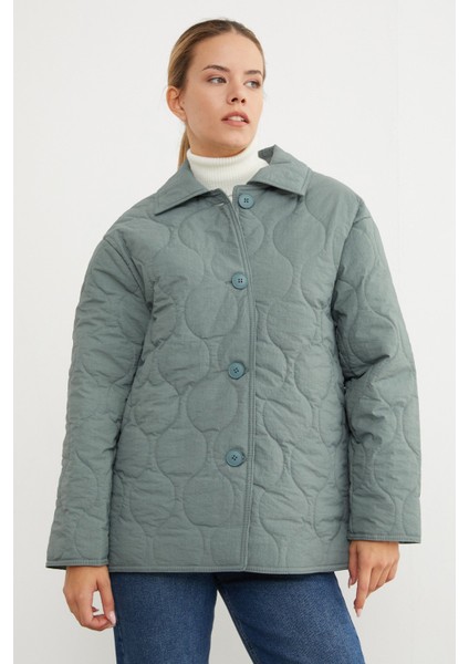 Su Yolu Desenli Oversize Düğmeli Mont