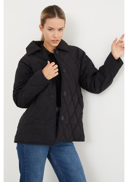 Kapitone Desenli Oversize Düğmeli Mont modelleri
