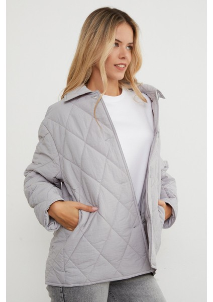 Kapitone Desenli Oversize Düğmeli Mont modelleri