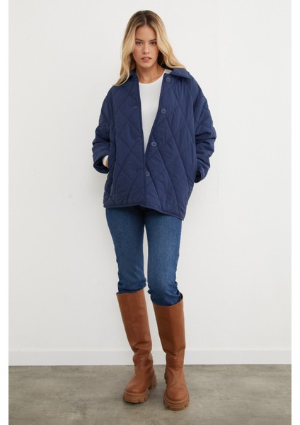 Kapitone Desenli Oversize Düğmeli Mont fiyatları