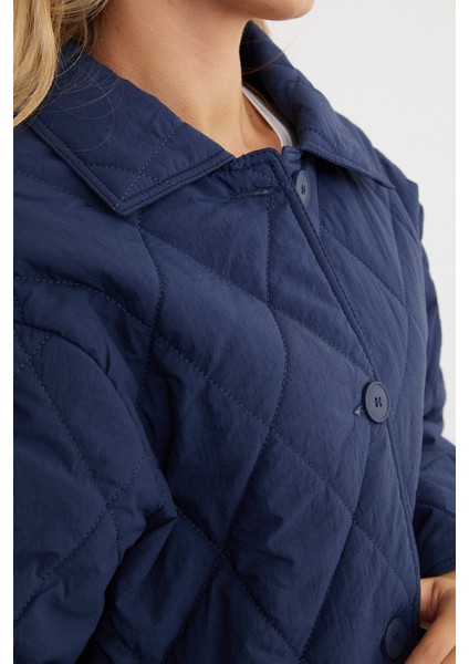 Kapitone Desenli Oversize Düğmeli Mont