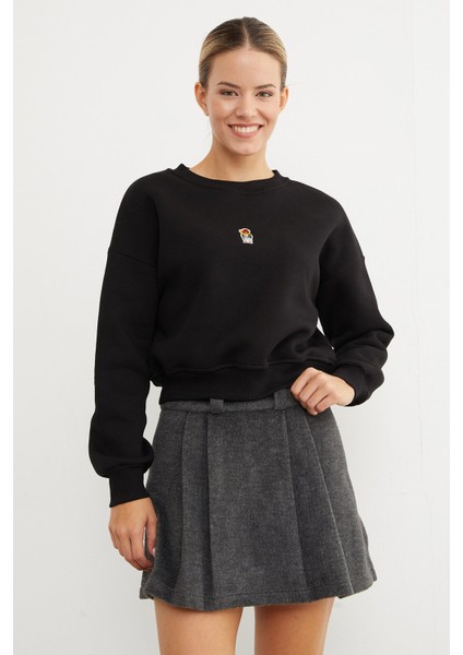 3 Iplik Ayıcık Nakışlı Bisiklet Yaka Sweatshirt fırsatları