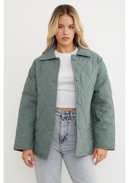 Kapitone Desenli Oversize Düğmeli Mont