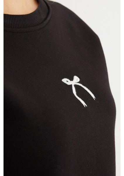 3 Iplik Fiyonk Nakışlı Crop Sweatshirt indirimleri