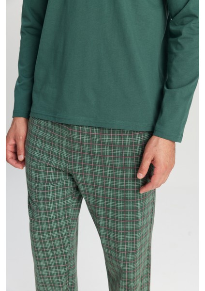 %100 Pamuk Standart Fit Hakim Yaka Desenli Cepli Pijama Takımı fırsatları