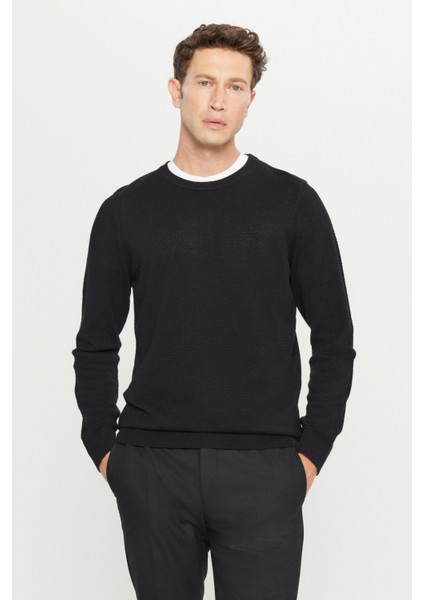 Pamuklu Standart Fit Normal Kesim Bisiklet Yaka Jakarlı Triko Kazak