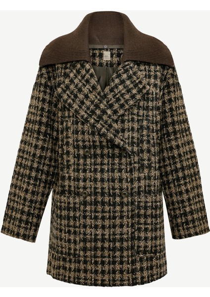 Triko Yaka Detaylı Kruvaze Palto