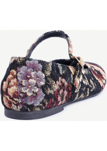 Çiçek Kumaşlı Atkılı Babet modelleri