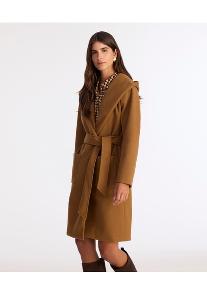 Kapüşonlu ve Kemerli Uzun Palto modelleri