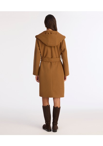 Kapüşonlu ve Kemerli Uzun Palto indirimleri