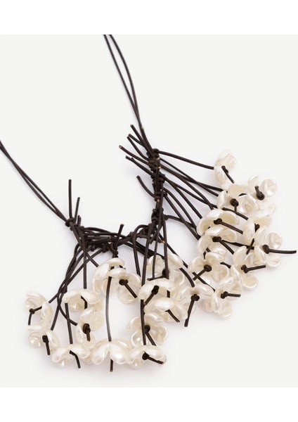 Çiçek Detaylı Uzun Kolye fiyatları