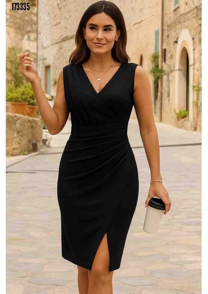 Kadın Sıfır Kol Kruvaze Yakalı Yırtmaçlı Ithal Krep Elbise, Kırmızı Gül Figürlü Kolye Hediye