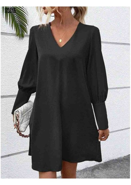 Kadın Uzun Kollu V Yakalı Kısa Ithal Krep Elbise, Kırmızı Gül Figürlü Kolye Hediye