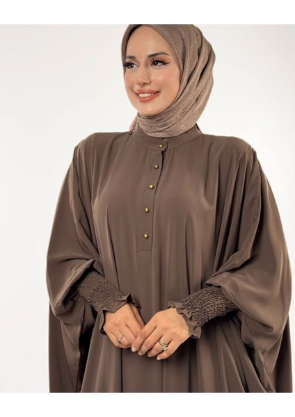 Düğme Detaylı Yarasa Kol Medine Ipeği Cilbab fiyatları