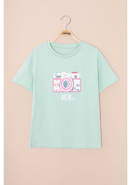 Yeşil Sırtı Yazılı Fotoğraf Baskılı Kız Çocuk Bisiklet Yaka Tişört 20978