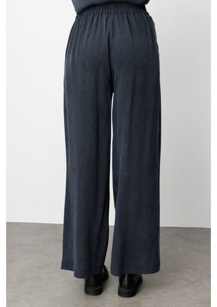 Geniş Paça Beli Lastikli Siyah Cupro Pantolon fırsatları