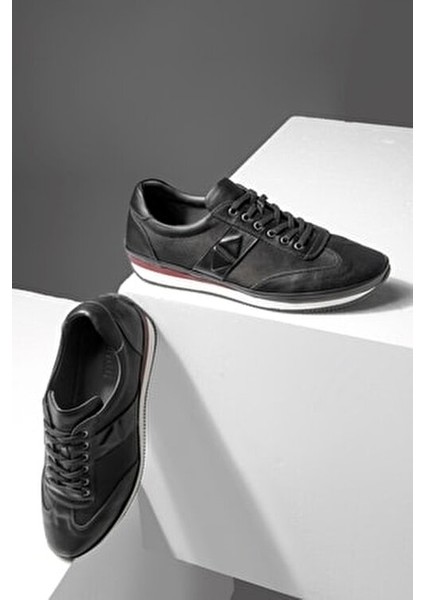 Hakiki Deri Erkek Ayakkabı 42 Numara Kaydırmaz Kauçuk Taban ile Rahat Kullanım