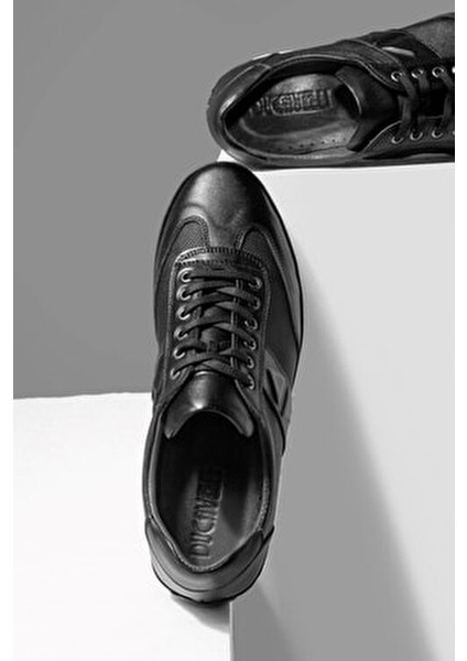 Hakiki Deri Erkek Ayakkabı 42 Numara Kaydırmaz Kauçuk Taban ile Rahat Kullanım