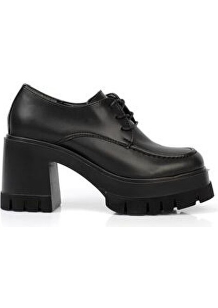 Kadın Yuvarlak Burunlu Bağcıklı 9 cm Topuklu Suni Deri Loafer Ayakkabı